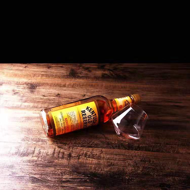 Modern Shaped European Style Whisky Glass