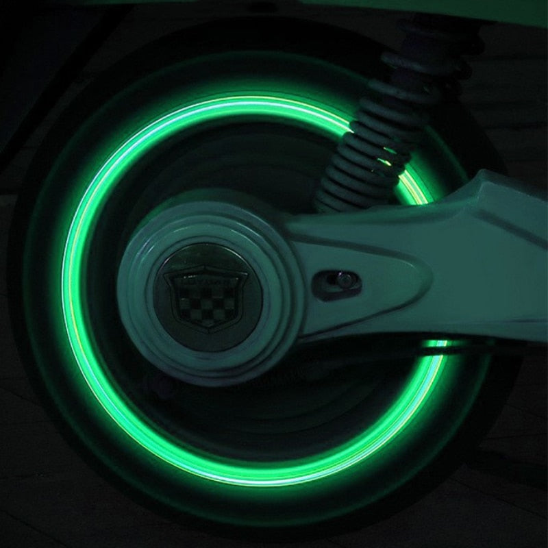 Car Truck Bike Auto Luminous Fluorescent Green Blue Yellow Orange Red Night Glow in the dark Tire Valve Caps for Halloween Auto Decor