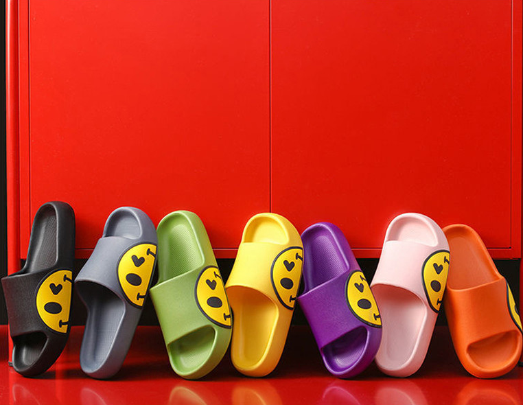 Smiley Face Open Toe Spa Bath Pool Gym House Casual Waterproof Slides Sandles Shoes For Kids Youth
