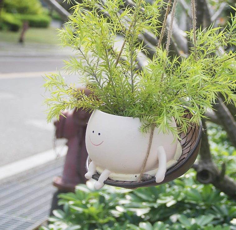 Unique Hanging Indoor Outdoor Resin Swinging Smiley Face Planter Pots Head with Drainage Hole