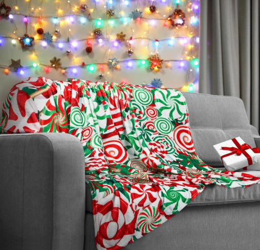 Santa Blanket Christmas Wearable Throw Blanket Adult Oversize Hoodie Flannel Wrap Christmas Throw Gift for Women Men