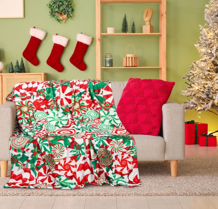 Santa Blanket Christmas Wearable Throw Blanket Adult Oversize Hoodie Flannel Wrap Christmas Throw Gift for Women Men